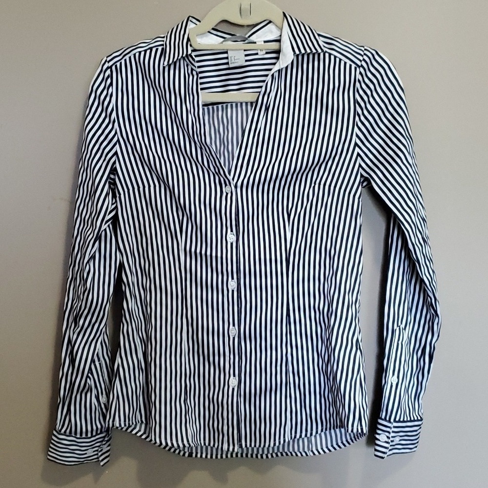 H&M top size 6